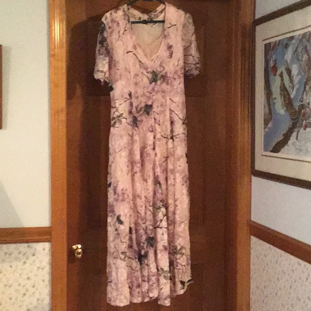 Lace dress